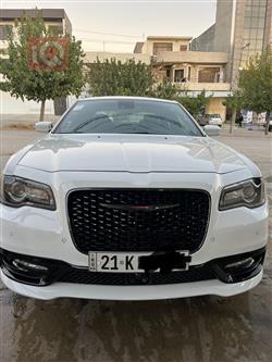 کرایسلەر 300